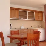 Efir Aparthotel *