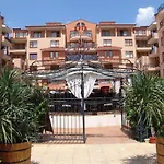 Efir Aparthotel *