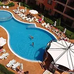 Efir Aparthotel *
