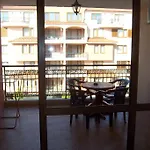 Efir Aparthotel