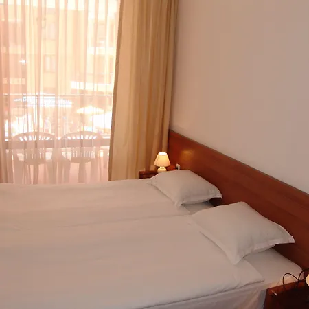 Efir Lägenhetshotell Slăntjev Brjag