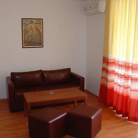 Hotel de apartamente Efir *