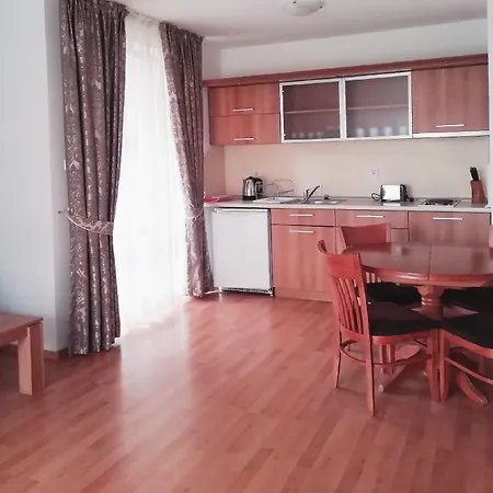 Efir 公寓式酒店 阳光海滩