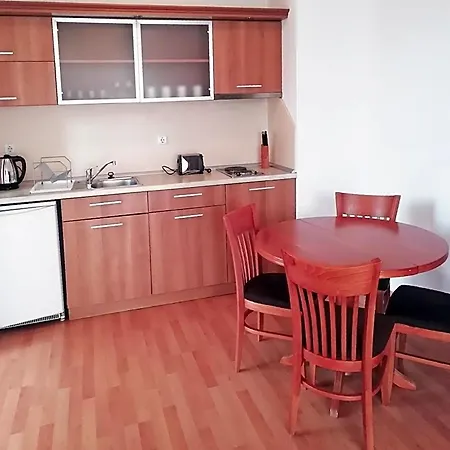 Efir Aparthotel
