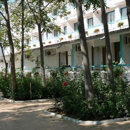 Efir Aparthotel *