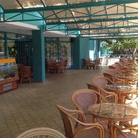 Efir Aparthotel