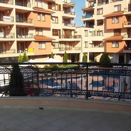 Efir Apartmanhotel