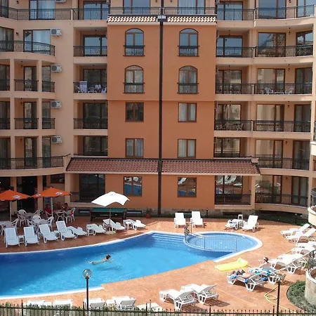 Apartmanhotel Efir Napospart
